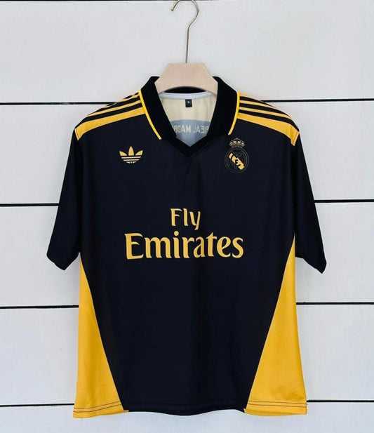 Real Madrid 2011–12 Away Jersey | Five Sleeve (Kaka #8)